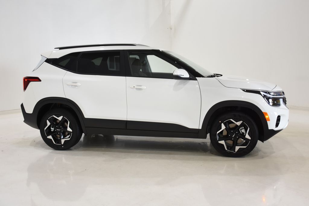 2026 Kia Seltos S photo 3