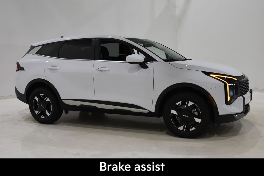 New 2026 Kia Sportage LX SUV