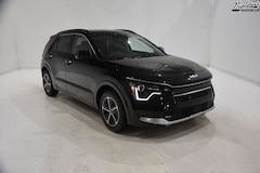 2025 Kia Niro SX SUV