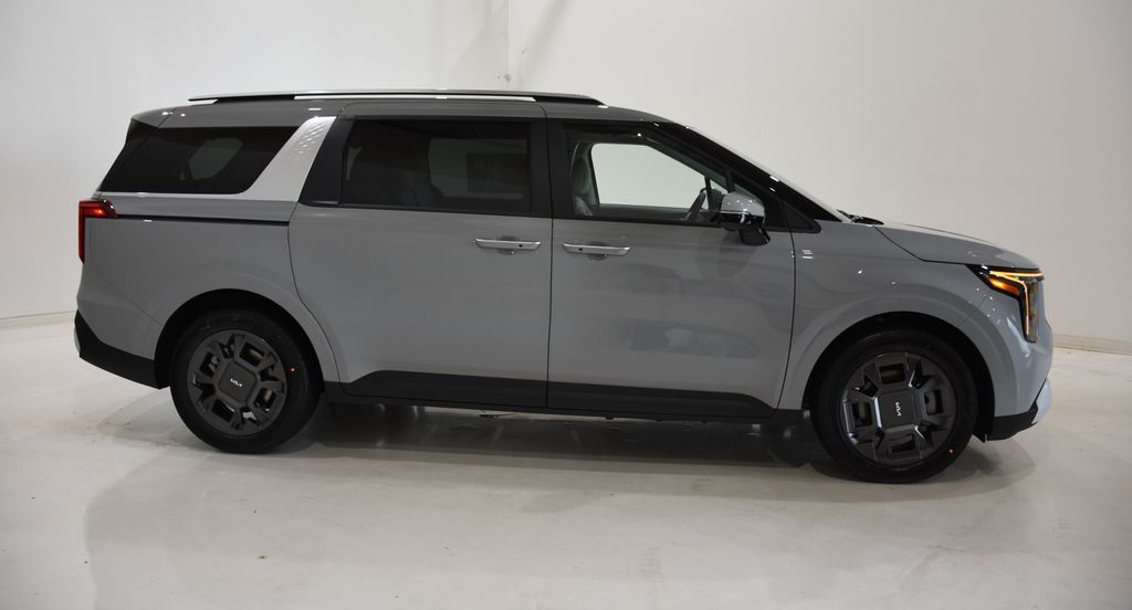 2026 Kia Carnival EX photo 3
