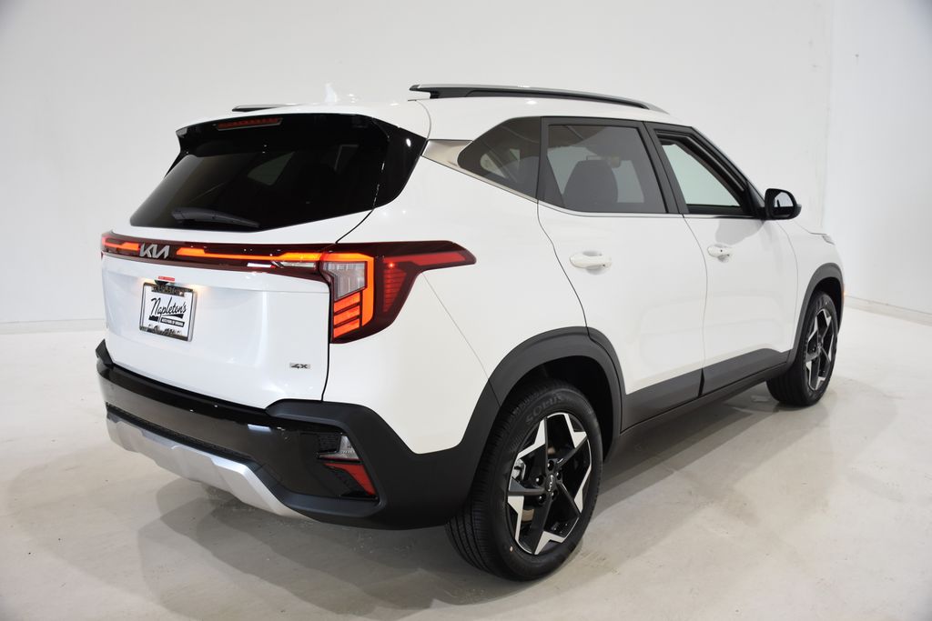 2026 Kia Seltos EX photo 2