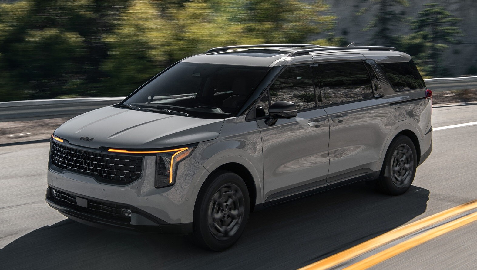 Driving Kia Carnival in Urbana