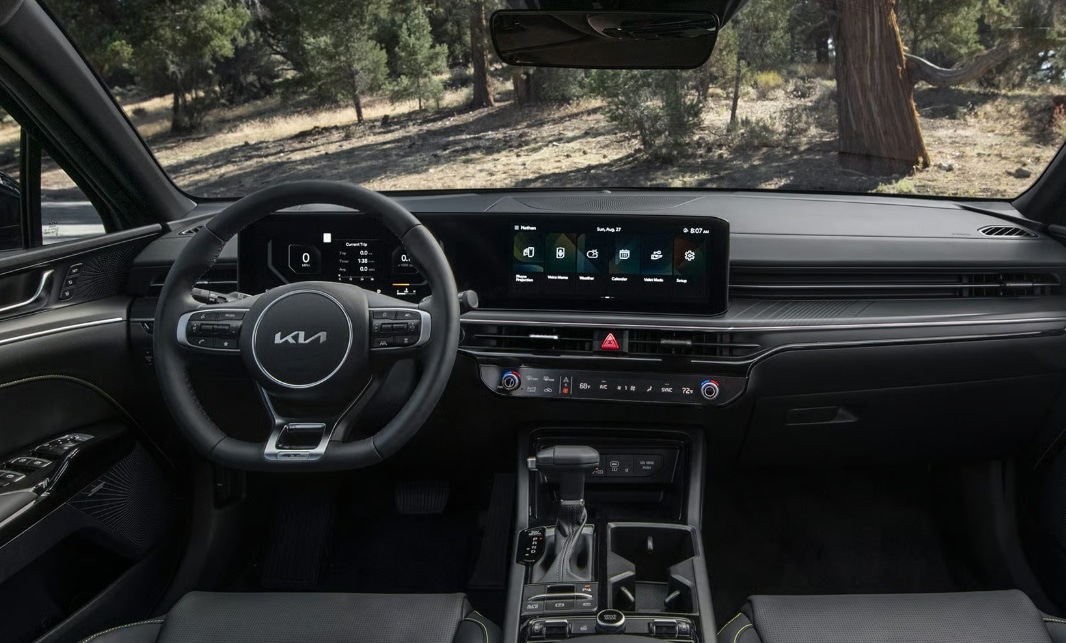 all-new Kia K5 Urbana