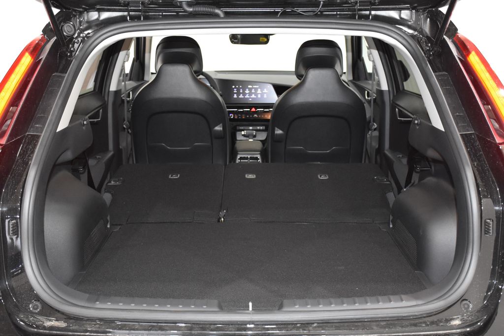 2025 Kia Niro EX - Photo 28