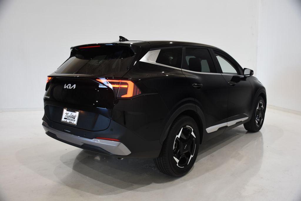 2026 Kia Sportage EX photo 4