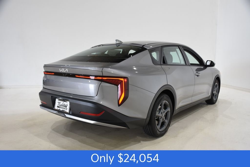 New 2026 Kia K4 LXS Sedan