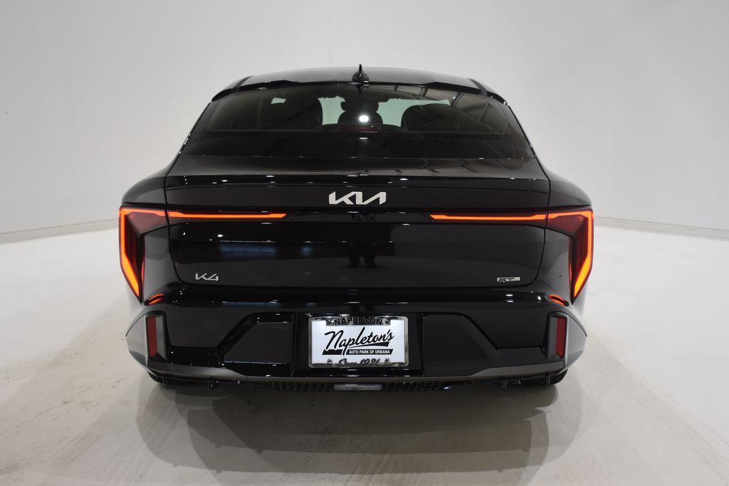 2025 Kia K4 GT-Line photo 4