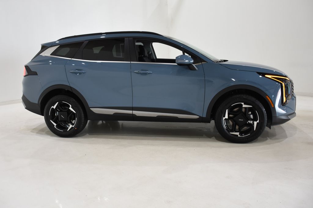 2026 Kia Sportage Hybrid EX photo 3