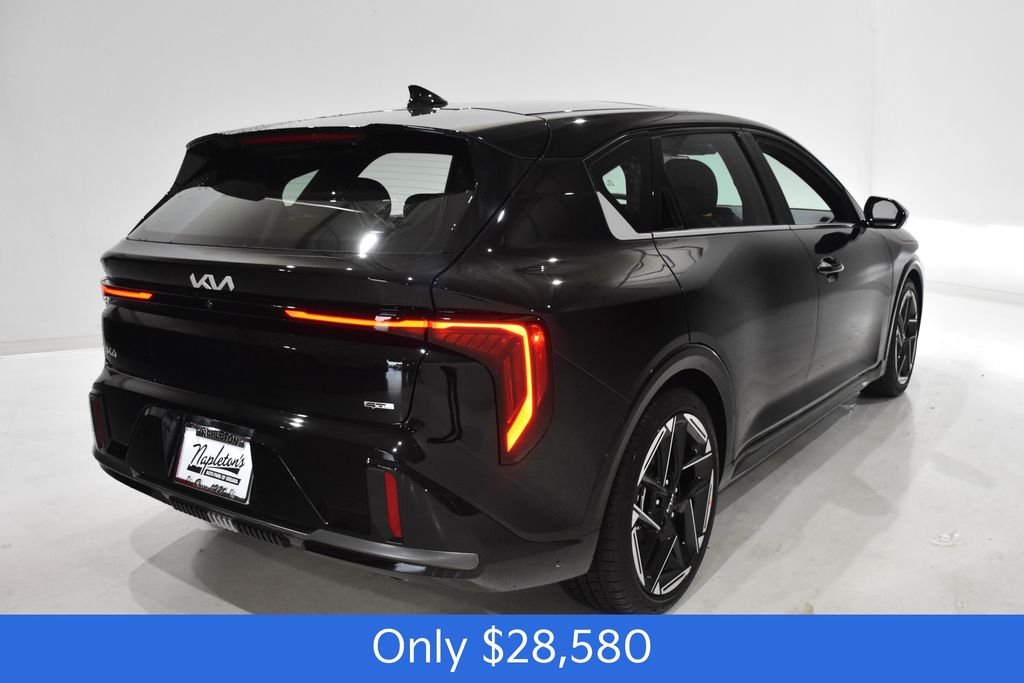 2026 Kia K4 GT-Line - Photo 4