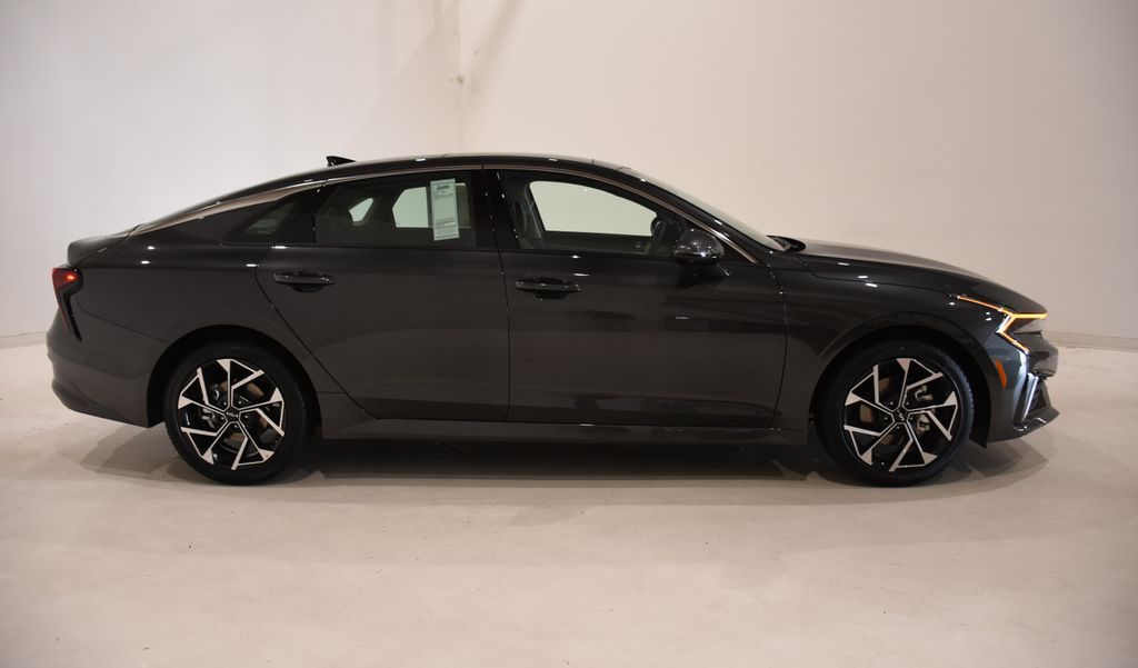 2026 Kia K5 EX photo 3