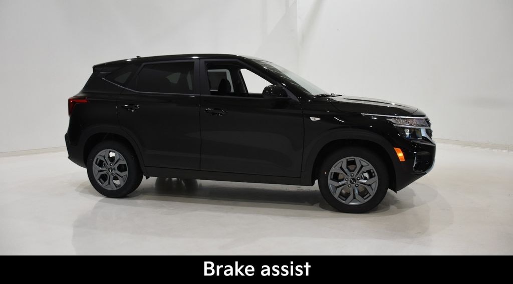 New 2026 Kia Seltos LX SUV