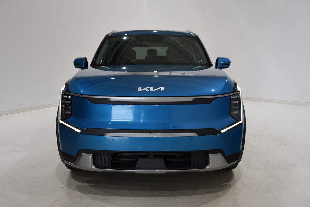 2026 Kia EV9 Wind photo 2