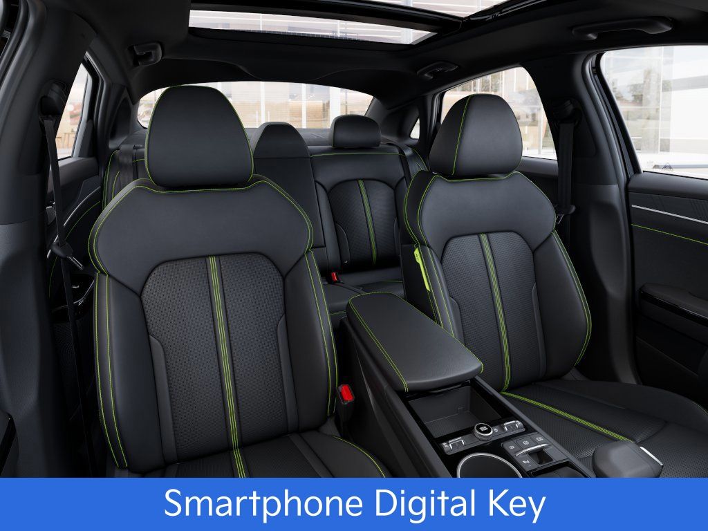 2026 Kia K5 GT - Photo 17