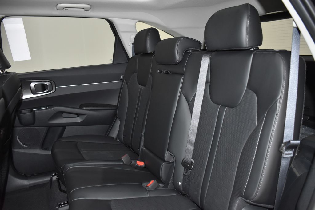 2026 Kia Sorento S - Photo 29