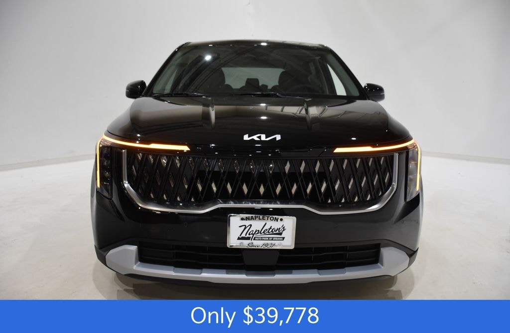 New 2026 Kia Carnival LX Van Passenger Van