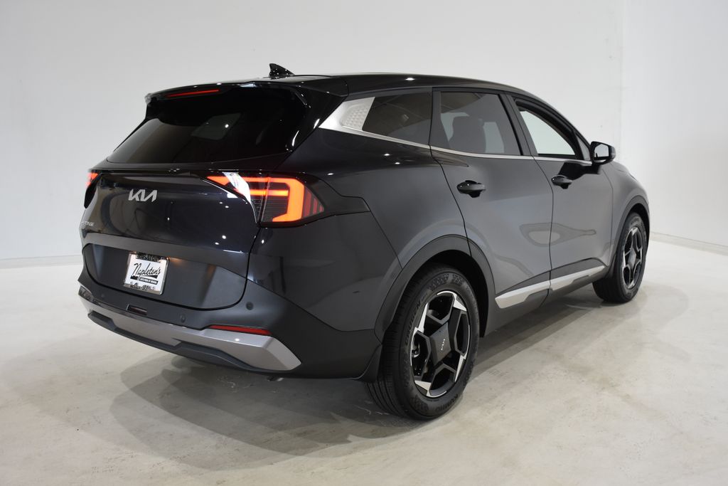 2026 Kia Sportage EX photo 2