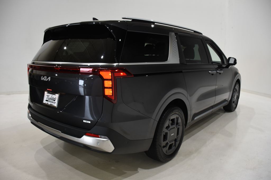 2026 Kia Carnival SX photo 4