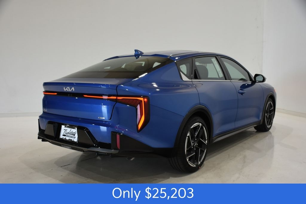 New 2025 Kia K4 GT-Line Sedan