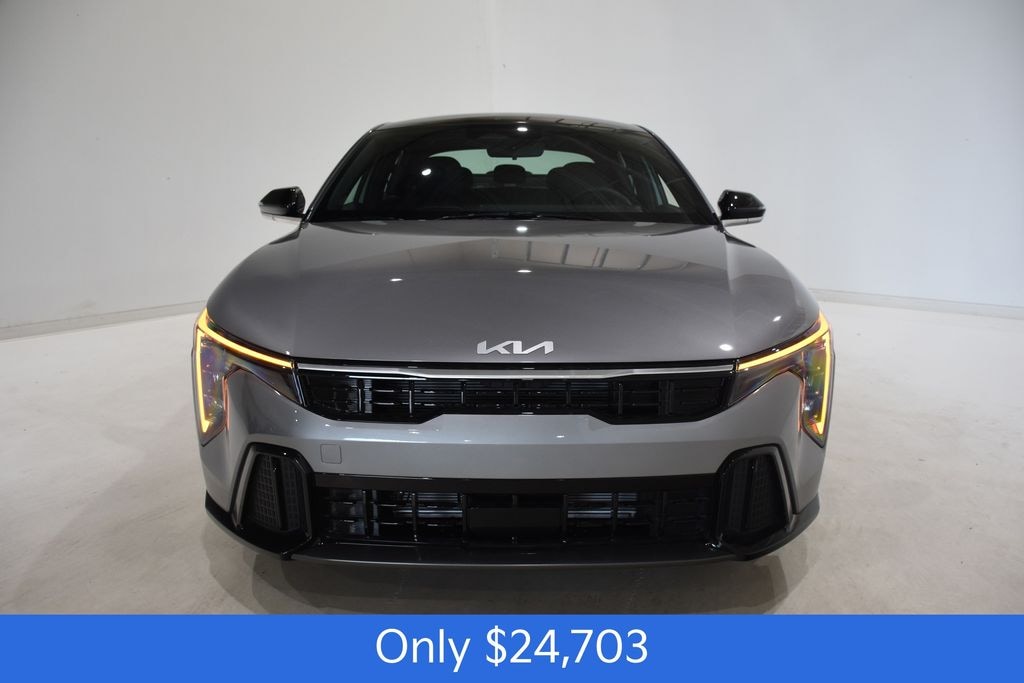New 2025 Kia K4 GT-Line Sedan