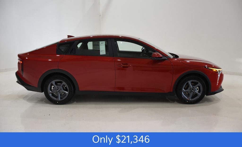New 2025 Kia K4 LXS Sedan