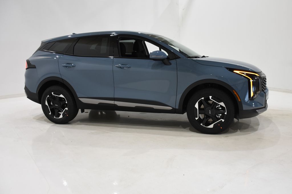 2026 Kia Sportage Hybrid S photo 2