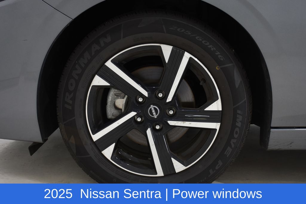 2025 Nissan Sentra SV - Photo 6