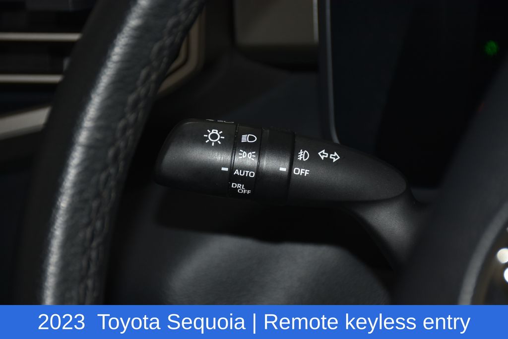 2023 Toyota Sequoia SR5 - Photo 11