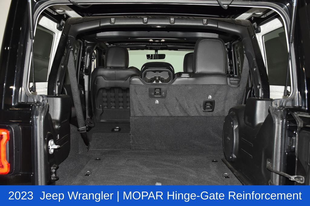 2023 Jeep Wrangler 4-Door Rubicon - Photo 32