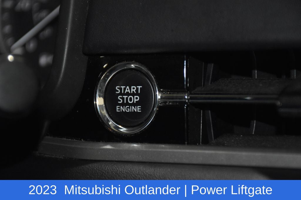 2023 Mitsubishi Outlander SE - Photo 13