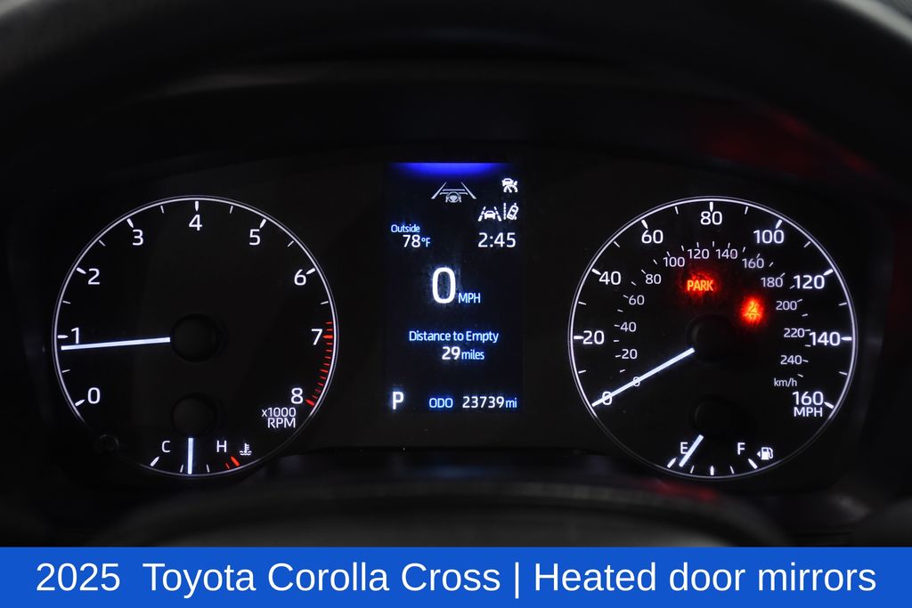 2025 Toyota Corolla Cross L - Photo 13