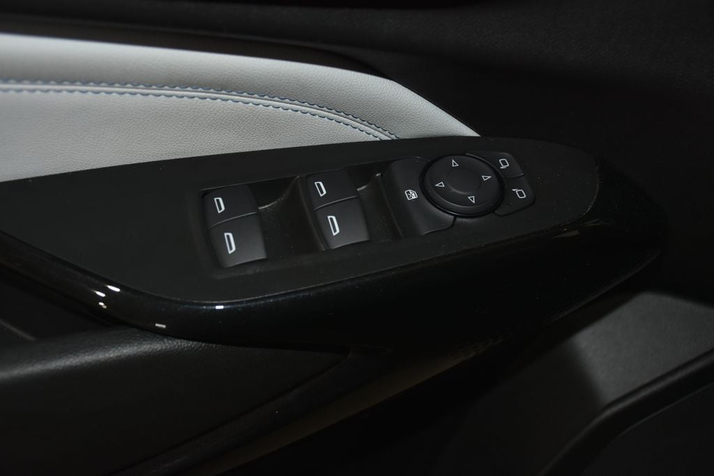 2025 Chevrolet Trax LT - Photo 21