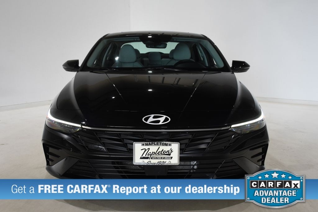 Used 2025 Hyundai Elantra Hybrid Limited Sedan