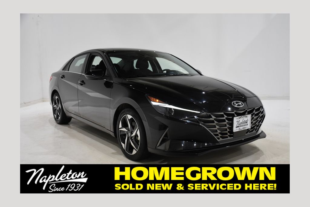 2021 Hyundai Elantra SEL's photo