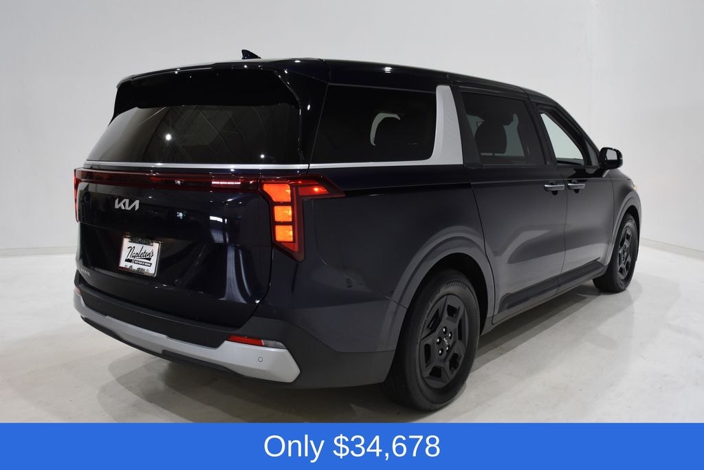 Used 2025 Kia Carnival LXS Van Passenger Van