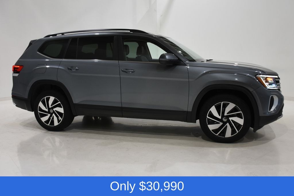 Used 2024 Volkswagen Atlas 2.0T SE w/Technology SUV