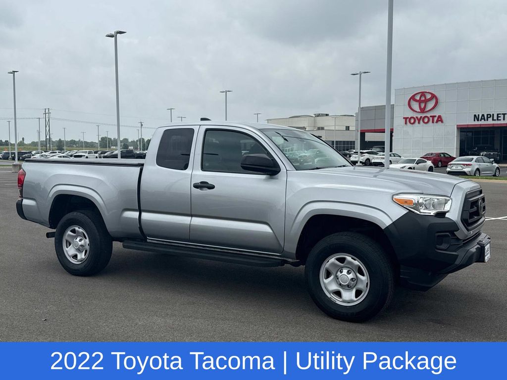 Used 2022 Toyota Tacoma SR with VIN 3TYRX5GN0NT035552 for sale in Urbana, IL