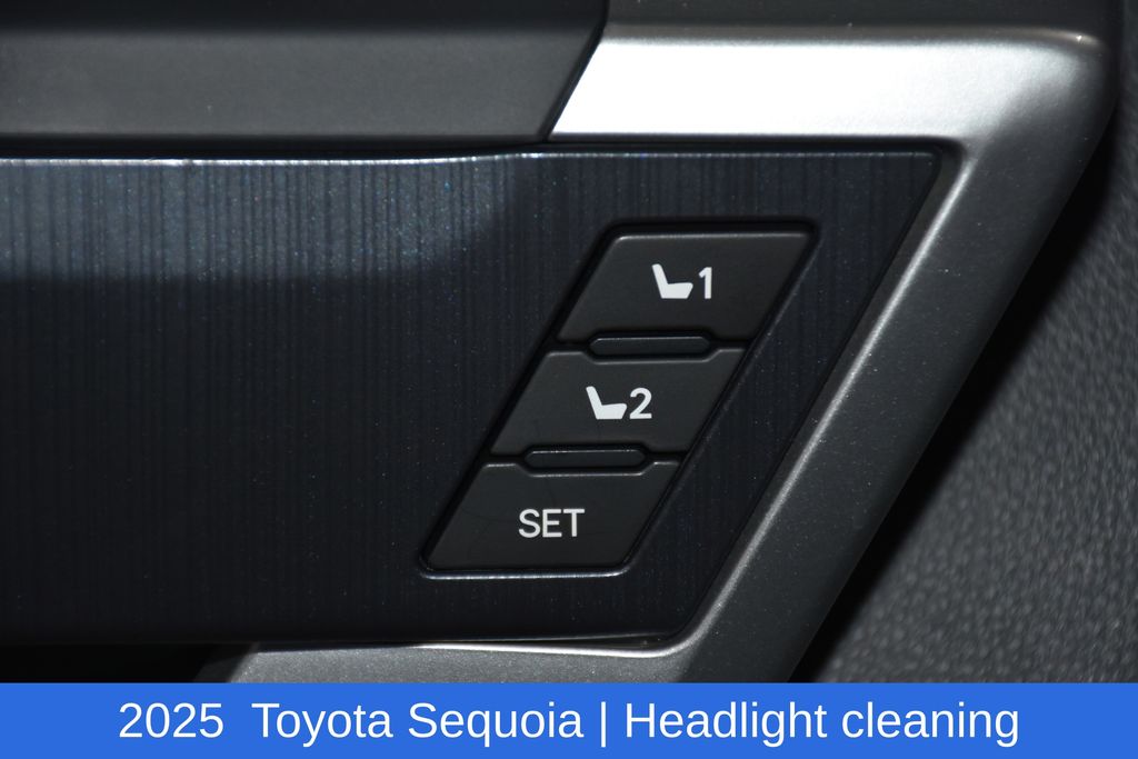 2025 Toyota Sequoia Platinum - Photo 20