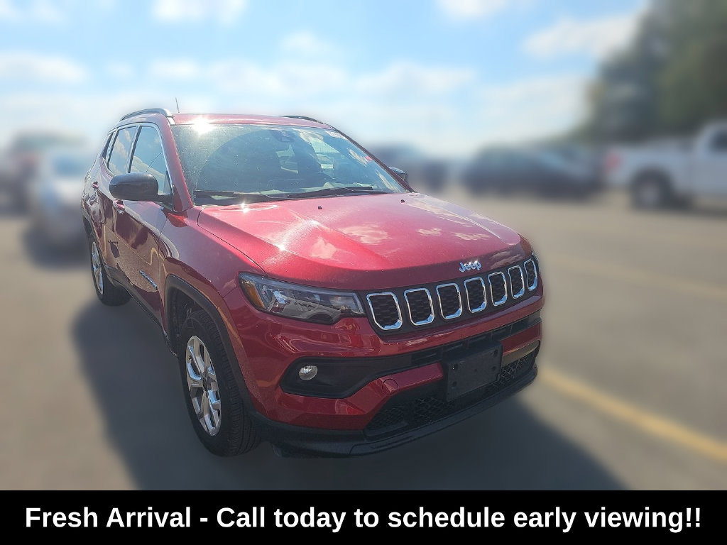 Used 2025 Jeep Compass Latitude SUV