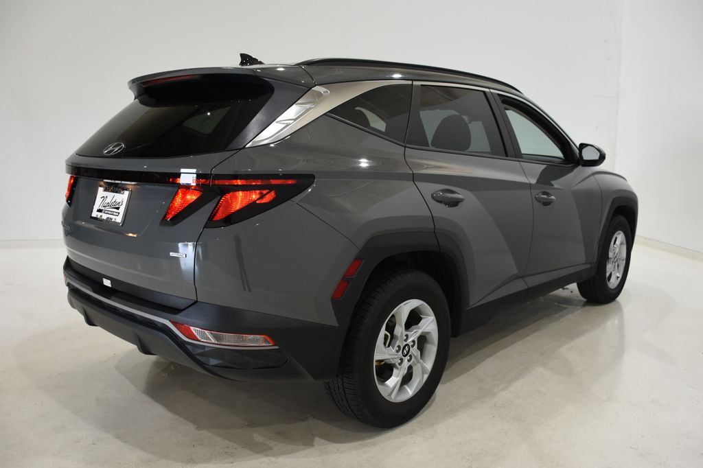 2024 Hyundai Tucson SEL photo 2