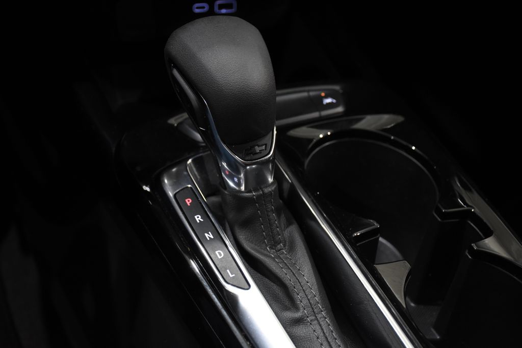 2025 Chevrolet Trax LT - Photo 22