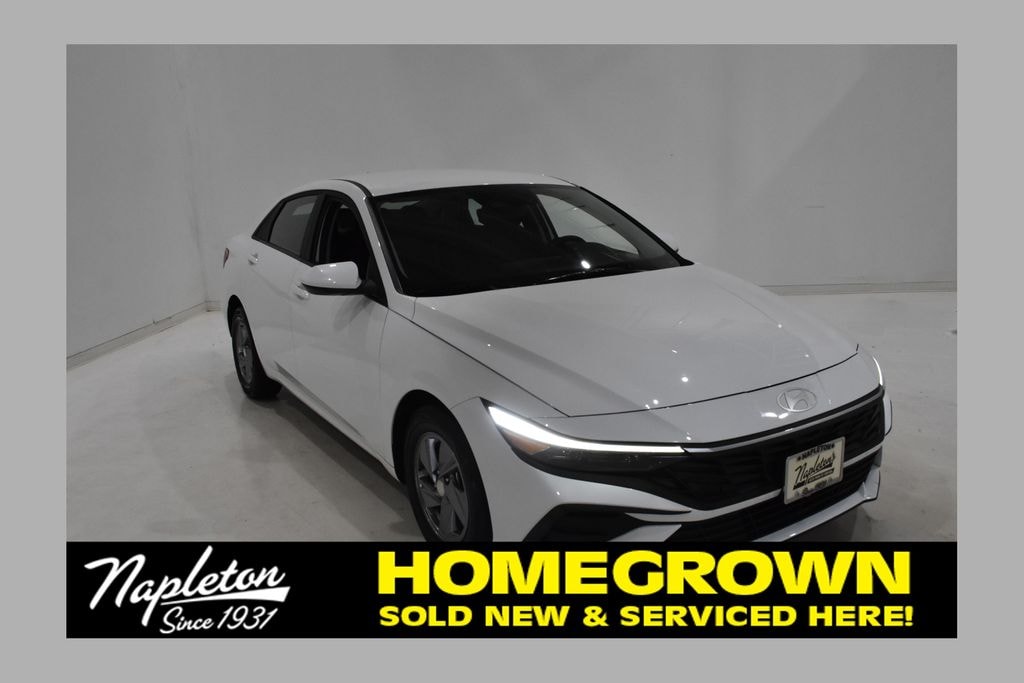 Used 2025 Hyundai Elantra SE Sedan