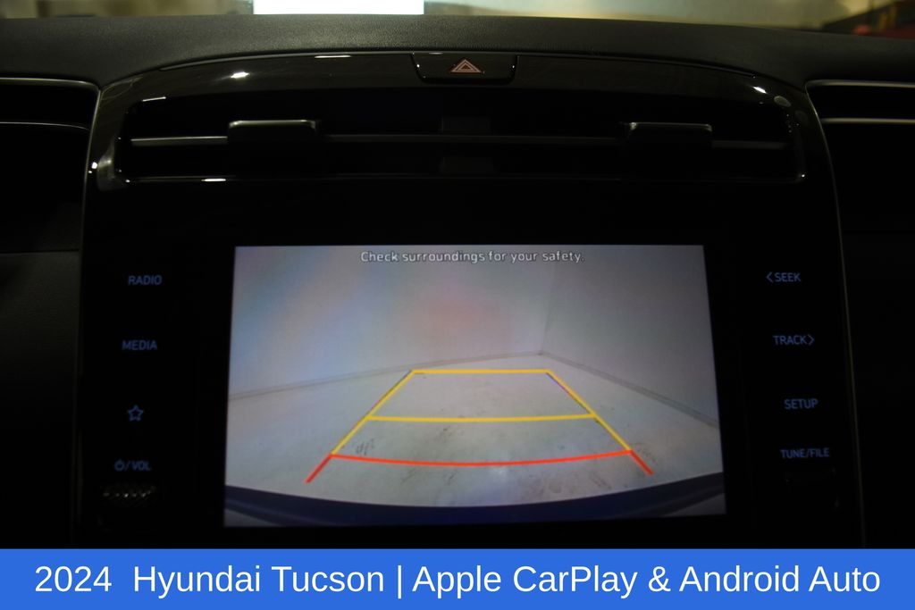 2024 Hyundai Tucson SE - Photo 18