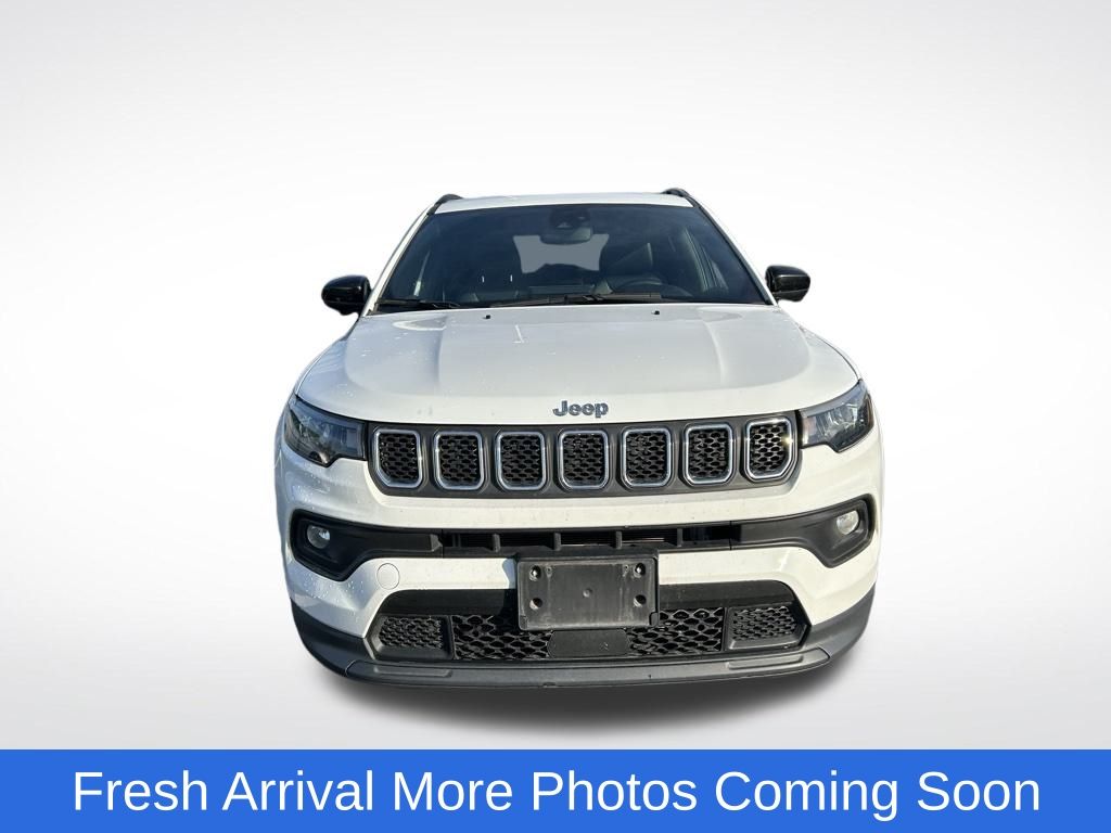 Used 2023 Jeep Compass Latitude with VIN 3C4NJDBN1PT561825 for sale in Urbana, IL