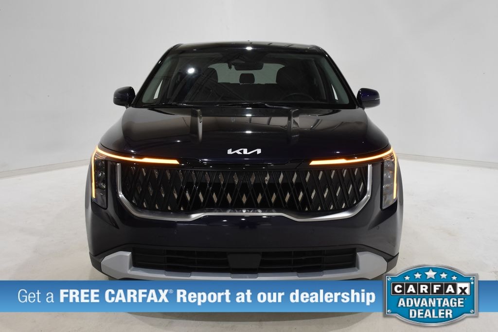 Used 2025 Kia Carnival LXS Van Passenger Van