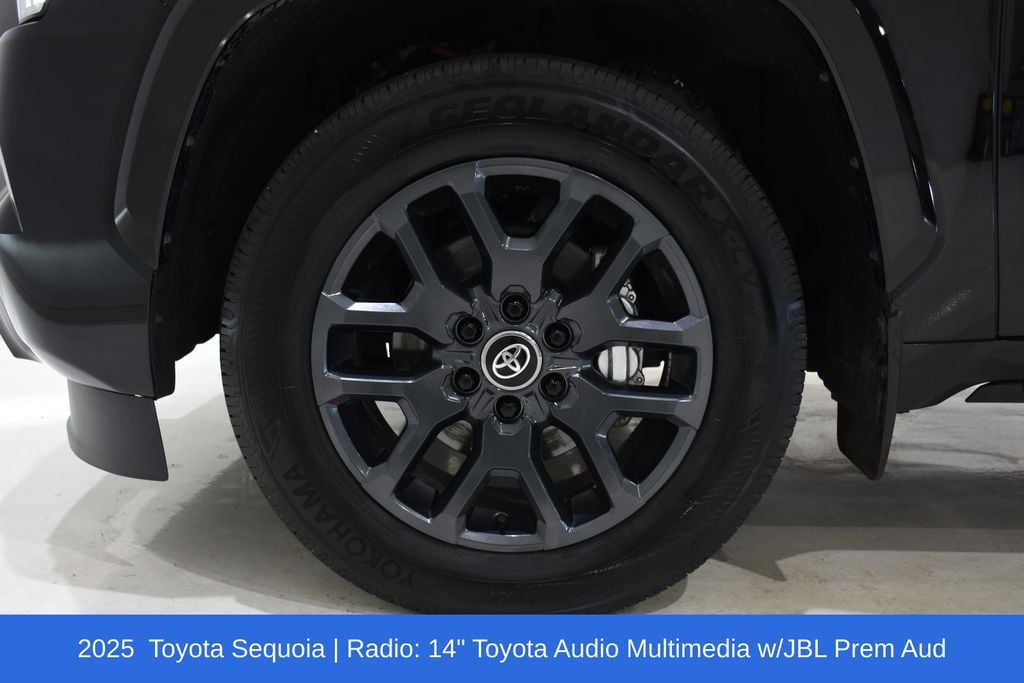 2025 Toyota Sequoia Platinum - Photo 6