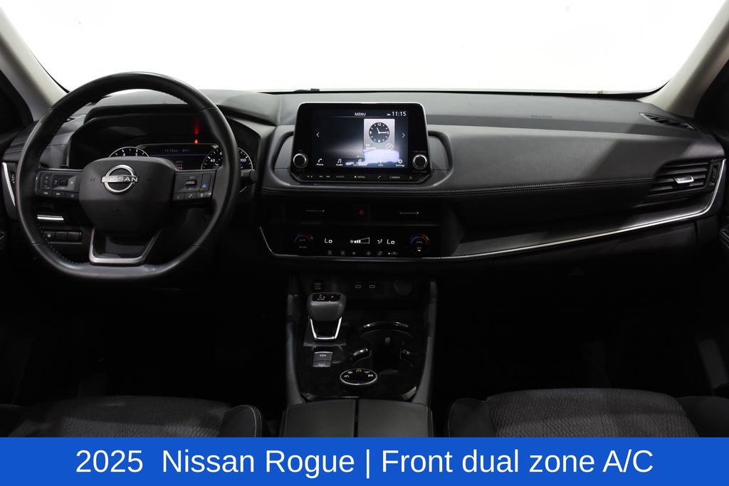 2025 Nissan Rogue SV - Photo 8