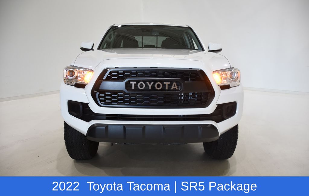 Used 2022 Toyota Tacoma SR5 with VIN 3TMCZ5AN8NM484868 for sale in Urbana, IL