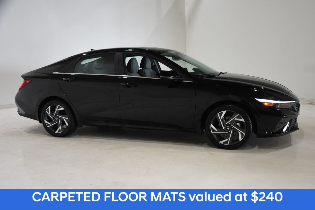 Used 2025 Hyundai Elantra Hybrid Limited Sedan