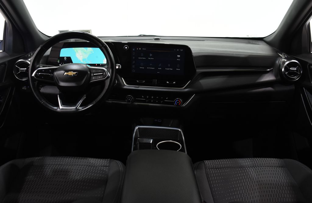 2025 Chevrolet Equinox LT - Photo 8