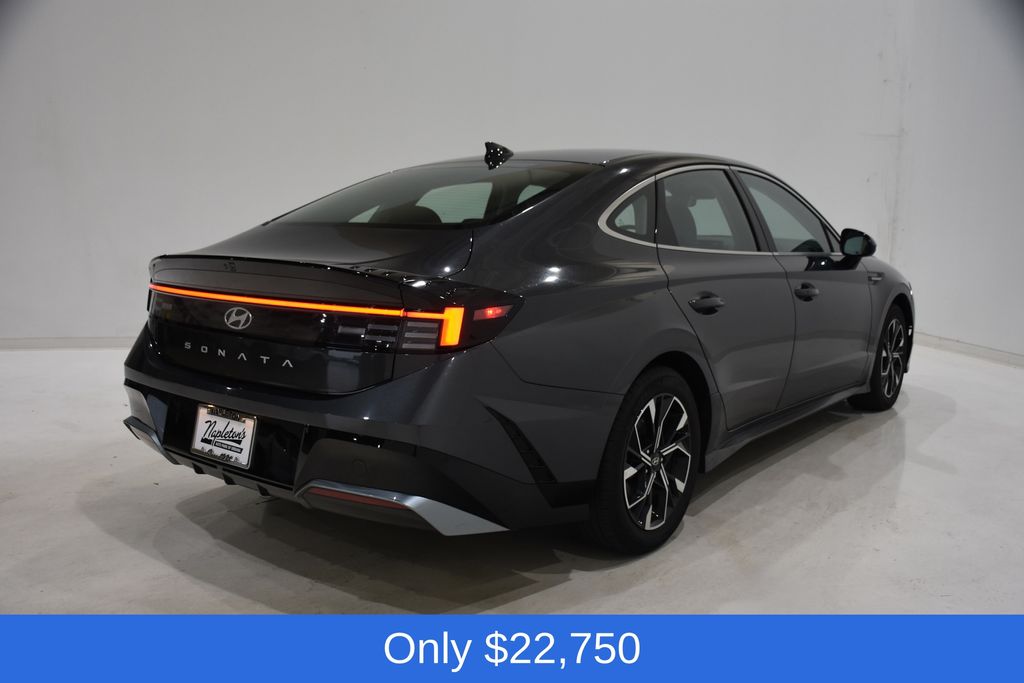2024 Hyundai Sonata SEL photo 4